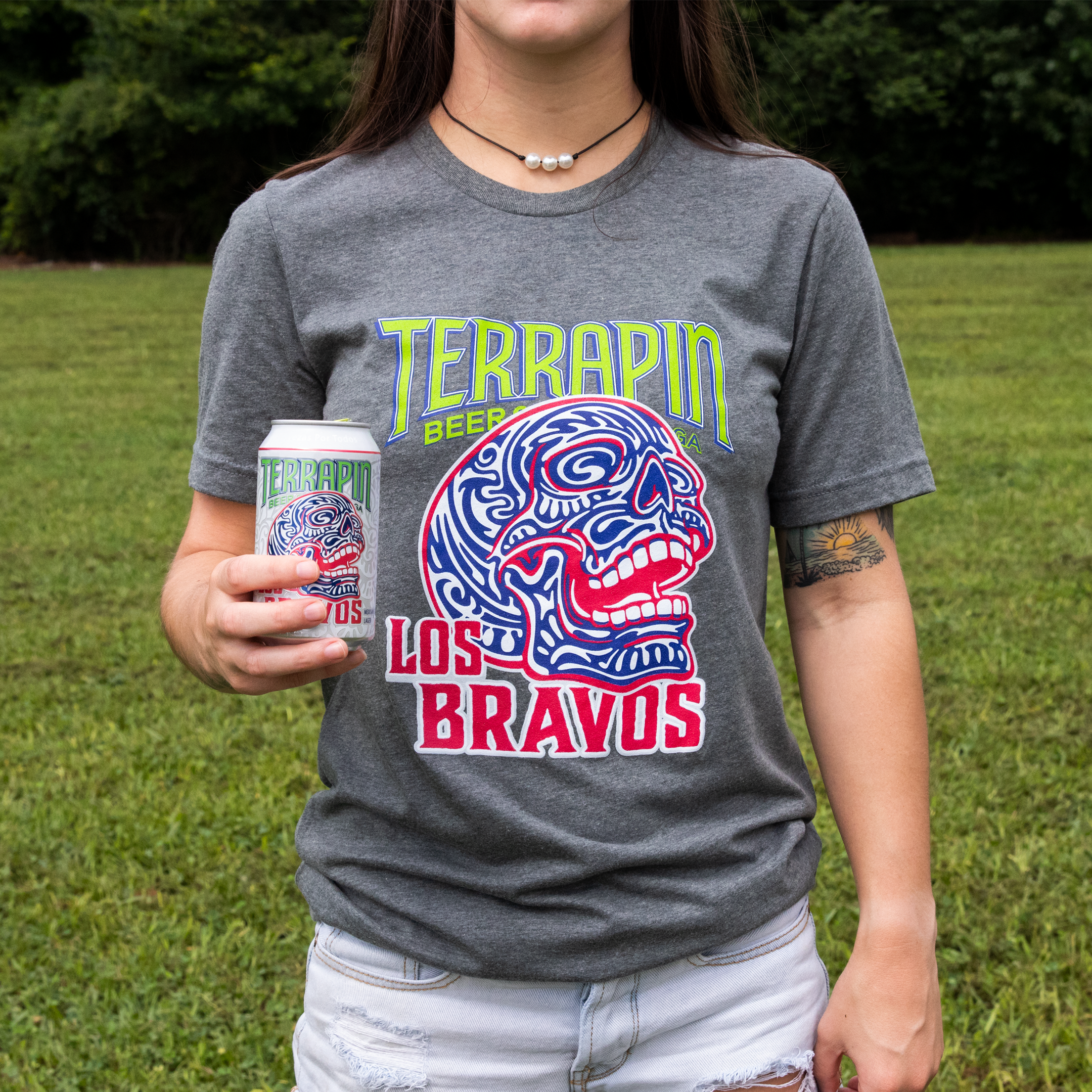 Men's Atlanta Braves Fanatics Branded Navy Hometown Los Bravos T-Shirt